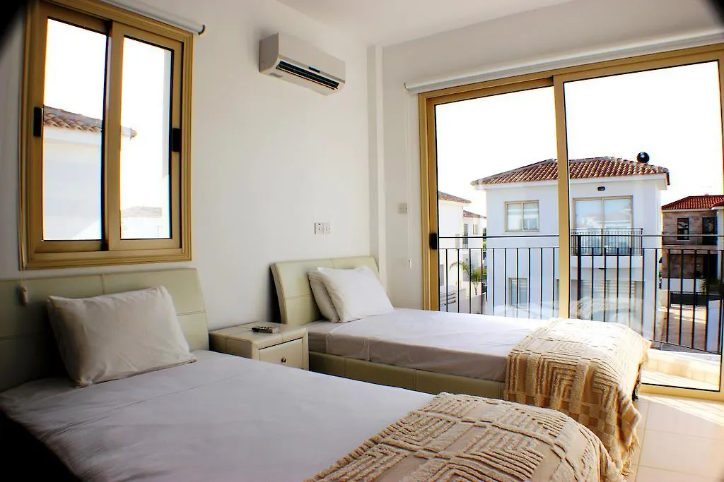 Palm Tree Villas Protaras 0*,
